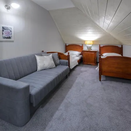 Отель Zalesie Бохня